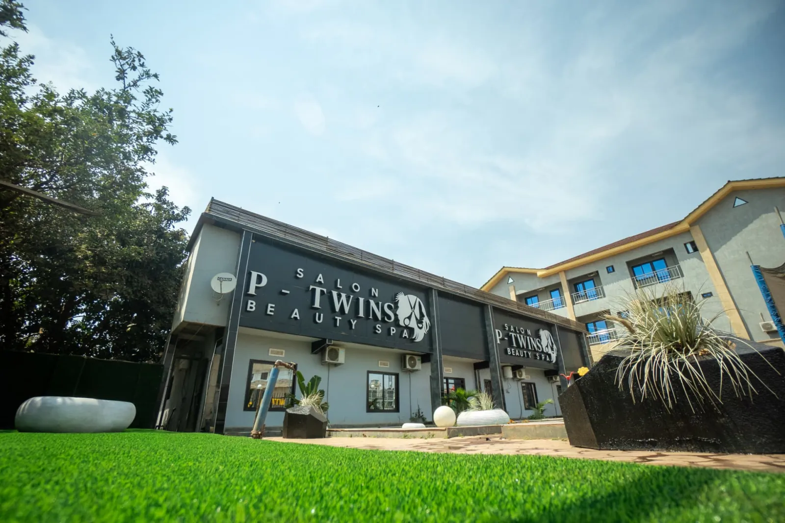 Façade du salon P-TWINS BEAUTY SPA